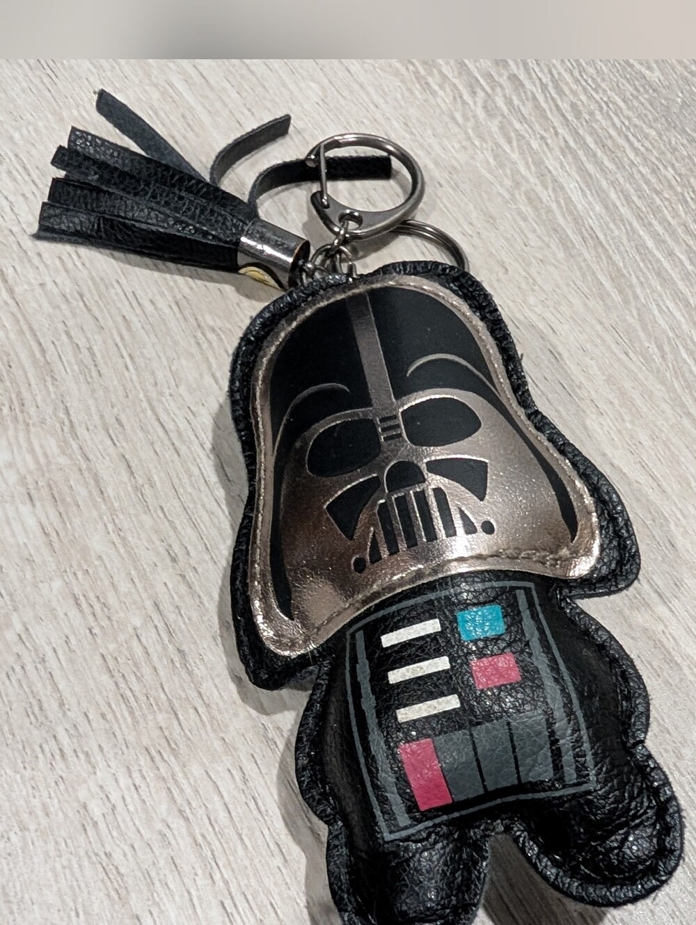 FREE WITH PURCHASE - Star Wars Darth Vader Keychain